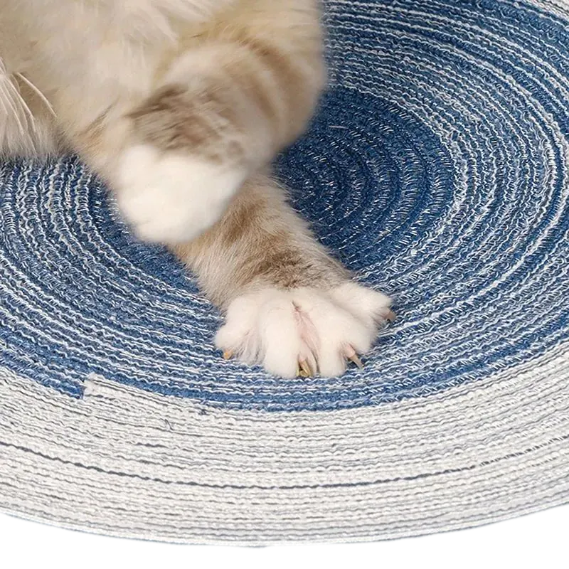 <p style="font-weight: 400;">Offrez à votre félin un espace de grattoir ludique et décoratif avec notre griffoir chat tapis 2 en 1.</p> <p style="font-weight: 400;"><span style="font-weight: 400;">Disponible en 3 couleurs pour s’harmoniser avec votre décor intérieur, il est idéal pour protéger votre meuble tout en lui présentant un lieu de joie et de bonheur. </span> [cg_accordion title="Matériau"] Ramie [/cg_accordion] [cg_accordion title="Avantage"]</p> <ul style="font-weight: 400;"> <li>Ce tapis griffoir pour chat satisfait son besoin naturel de grattage</li> <li>Peut être placé n’importe où ou sur n’importe quel meuble, par exemple comme protection canapé chat contre les griffures</li> <li>Forme ronde offrant un espace de repos idéal pour votre chat</li> <li>3 coloris au choix pour s’adapter à votre déco intérieure</li> <li>Fabriqué en ramie pour une utilisation durable et un entretien facile [/cg_accordion] [cg_accordion title="Taille"] Diamètre : 36 cm [/cg_accordion] [cg_accordion title="Livraison"] La livraison s’effectuera dans un délai de 7 à 28 jours ouvrables dès la validation de votre commande. <span lang="FR"> </span>[/cg_accordion][cg_accordion title="Retour"] Si, pour quelque raison que ce soit, vous n'êtes pas pleinement satisfait, une demande de retour serait possible dans les 14 jours suivant la réception.[/cg_accordion]</li> </ul>