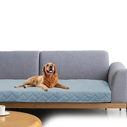 <p style="font-weight: 400;">Notre tapis XXL pour chien permet d’offrir une ultime oasis de confort à votre compagnon canin. </p> <p style="font-weight: 400;"><span style="font-weight: 400;">Son design à 4 couches garantit un confort durable, faisant de ce tapis le coin préféré de votre toutou. Disponible en différentes tailles, de M à 4XL, il s’adapte parfaitement à tous les espaces de vie, du panier traditionnel, au canapé du salon, en passant par les voyages en voiture. L’imperméabilité prévient les accidents, gardant chaque surface propre et vous évitant toute inquiétude. </span> [cg_accordion title="Matériau"] Microfibre + TPU + Fibre textile + Polyester [/cg_accordion] [cg_accordion title="Avantage"]</p> <ul style="font-weight: 400;"> <li>Ce tapis pour chien XXL offre à votre toutou un vaste territoire pour ses nuits réparatrices, siestes et moments de détente. </li> <li>La technologie des 4 couches allie confort optimal et protection imperméable. </li> <li>La gamme de tailles avec 6 dimensions disponibles (jusqu’à 4XL) accueille les races géantes ou plusieurs chiens à la fois. </li> <li>Son multi-usage permet de s’utiliser comme tapis de sol ou protection sur canapés/lits/sièges auto. </li> <li>Sa résistance aux lavages en machine apporte un nettoyage simplifié sans perdre en qualité. [/cg_accordion] [custom_combined_shortcode title=" Guide de tailles" id="31774"] [cg_accordion title="Livraison"] La livraison s’effectuera dans un délai de 7 à 28 jours ouvrables dès la validation de votre commande. <span lang="FR"> </span>[/cg_accordion][cg_accordion title="Retour"] Si, pour quelque raison que ce soit, vous n'êtes pas pleinement satisfait, une demande de retour serait possible dans les 14 jours suivant la réception.[/cg_accordion]</li> </ul>