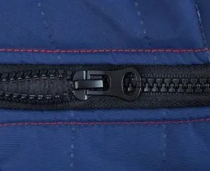 <p style="font-weight: 400;">Ce manteau imperméable pour chien, vous permet de donner à votre canin un beau look, une chaleur optimale et un confort ultime !</p> <p style="font-weight: 400;"><span style="font-weight: 400;">Que ce soit pour vos aventures hivernales en plein air, les promenades sous la pluie ou simplement les escapades enneigées, votre chien sera mis en protection globale ainsi au centre d’attention, attirant plein d’amour des autres ! </span> [cg_accordion title="Matériau"] Nylon + Polaire + Coton PP [/cg_accordion] [cg_accordion title="Avantage"]</p> <ul style="font-weight: 400;"> <li>Ce manteau imperméable chien crée un look à la fois cool et élégant à votre canin en attirant donc plein d’affection et d’attention de tous</li> <li>Polyvalent pour une balade sous la pluie ou la neige, une virée au marché ou simplement les sorties hivernales</li> <li>Design de pochette et de coupe-vent garantit une utilisation en toute praticité</li> <li>Col haut élastique et boucle réglable au niveau de la poitrine assurent une double isolation pour bien envelopper son corps</li> <li>Fermeture à glissière avec boucle clic-clac de plus permet une mise facile</li> <li>Nylon avec couche plaire et rembourrage en coton PP assure un confort ultime, une isolation optimale et une respirabilité idéale [/cg_accordion] [custom_combined_shortcode title=" Guide de tailles" id="35421"] [cg_accordion title="Livraison"] La livraison s’effectuera dans un délai de 7 à 28 jours ouvrables dès la validation de votre commande. <span lang="FR"> </span>[/cg_accordion][cg_accordion title="Retour"] Si, pour quelque raison que ce soit, vous n'êtes pas pleinement satisfait, une demande de retour serait possible dans les 14 jours suivant la réception.[/cg_accordion]</li> </ul>