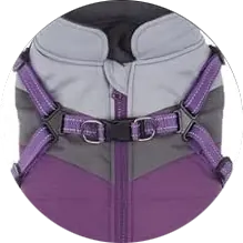 <p style="font-weight: 400;">Ce manteau imperméable pour chien avec harnais intégré, vous permet de donner à votre canin un confort ultime et une isolation optimale !</p> <p style="font-weight: 400;"><span style="font-weight: 400;">Que ce soit pour les escapades sous la pluie et sous la neige ou simplement une virée au marché en hiver, votre chien sera mis en protection complète, attirant également beaucoup d’amour et d’attention des autres ! </span> [cg_accordion title="Matériau"] Coton + Polaire [/cg_accordion] [cg_accordion title="Avantage"]</p> <ul style="font-weight: 400;"> <li>Ce manteau pour chien avec harnais intégré est polyvalent pour les promenades sous la pluie, les balades enneigées et simplement les sorties hivernales</li> <li>Combinaison de coton et de polaire assure un confort ultime, une isolation optimale et une respirabilité idéale</li> <li>Col haut et boucles réglables d’harnais assurent une double isolation pour bien envelopper son corps</li> <li>Bande réfléchissante garantit une protection complète, même dans la nuit</li> <li>Fermeture à glissière permet une mise facile [/cg_accordion] [custom_combined_shortcode title=" Guide de tailles" id="35403"] [cg_accordion title="Livraison"] La livraison s’effectuera dans un délai de 7 à 28 jours ouvrables dès la validation de votre commande. <span lang="FR"> </span>[/cg_accordion][cg_accordion title="Retour"] Si, pour quelque raison que ce soit, vous n'êtes pas pleinement satisfait, une demande de retour serait possible dans les 14 jours suivant la réception.[/cg_accordion]</li> </ul>