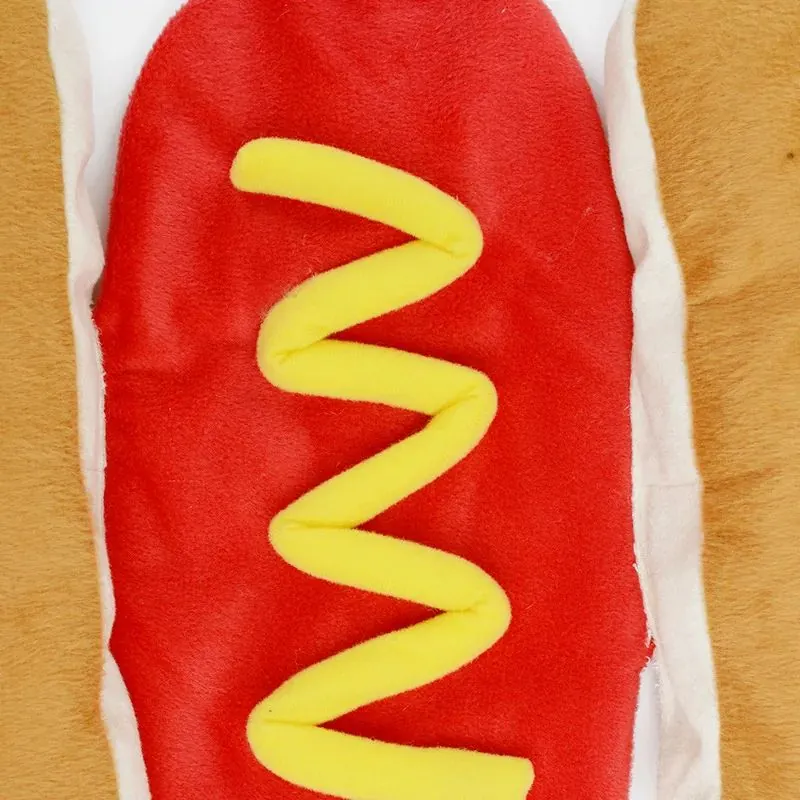 <p style="font-weight: 400;">Transformez votre toutou en un hotdog délicieux avec ce costume pour chien en design craquant et adorable. </p> <p style="font-weight: 400;"><span style="font-weight: 400;">Que ce soit pour les fêtes, les anniversaires ou les séances photo, il fera sensation et attirera l’attention et l’amour de tous. </span> [cg_accordion title="Matériau"] Polyester [/cg_accordion] [cg_accordion title="Avantage"]</p> <ul style="font-weight: 400;"> <li>Ce déguisement pour chien hotdog ajoute une touche mignonne au look de votre canin, attirant beaucoup d’amour et d’attention des autres </li> <li>Polyvalent pour toutes les occasions festives, partageant des moments hilarants sur les réseaux sociaux </li> <li>Polyester assure une sensation de confort et un maintien de forme </li> <li>Doté d’une fermeture auto-agrippant, il pourra d’être facile à presser ensemble ou se détacher [/cg_accordion] [custom_combined_shortcode title=" Guide de tailles" id="35082"] [cg_accordion title="Livraison"] La livraison s’effectuera dans un délai de 7 à 28 jours ouvrables dès la validation de votre commande. <span lang="FR"> </span>[/cg_accordion][cg_accordion title="Retour"] Si, pour quelque raison que ce soit, vous n'êtes pas pleinement satisfait, une demande de retour serait possible dans les 14 jours suivant la réception.[/cg_accordion]</li> </ul>