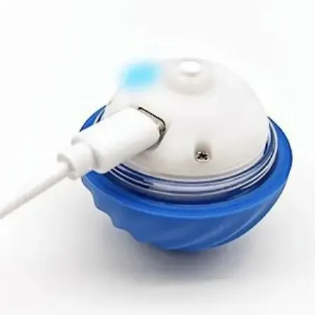 <p style="font-weight: 400;">Invitez votre félin à s’amuser tout seul avec cette balle interactive chat heureusement ! </p> <p style="font-weight: 400;"><span style="font-weight: 400;">Stimulant, divertissant et résistant, c’est également son compagnon intelligent pour apaiser la solitude et le stress, surtout en votre absence. </span> [cg_accordion title="Matériau"] Plastique + Silicone [/cg_accordion] [cg_accordion title="Avantage"]</p> <ul style="font-weight: 400;"> <li>C’est une balle intelligente pour chat auto-roulante </li> <li>Mouvement avec inversion automatique en cas d’obstacles </li> <li>Capteur tactile intégré pour une activation facile </li> <li>Plastique enveloppé de silicone est douce et léger qui résistante également aux morsures </li> <li>Design avec bruit réduit & rebond lent </li> <li>Aide à soulager le stress et la solitude </li> <li>Rechargeable via USB (Une fois de charge pour env. 3H de jeu) [/cg_accordion] [cg_accordion title="Taille"] Diamètre : 5,2 cm [/cg_accordion] [cg_accordion title="Livraison"] La livraison s’effectuera dans un délai de 7 à 28 jours ouvrables dès la validation de votre commande. <span lang="FR"> </span>[/cg_accordion][cg_accordion title="Retour"] Si, pour quelque raison que ce soit, vous n'êtes pas pleinement satisfait, une demande de retour serait possible dans les 14 jours suivant la réception. [/cg_accordion]</li> </ul>