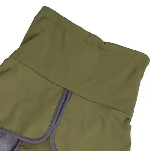 <p style="font-weight: 400;">Ce manteau chien imperméable, vous permet d’offrir à votre canin une protection optimale et une isolation ultime ! </p> <p style="font-weight: 400;"><span style="font-weight: 400;">Que ce soit pour une promenade sous la pluie, une balade sous la neige ou une virée au marché en hiver, votre chien sera au centre d’attention, attirant plein d’amour des autres. </span> [cg_accordion title="Matériau"] Polaire + Polyester [/cg_accordion] [cg_accordion title="Avantage"]</p> <ul style="font-weight: 400;"> <li>Ce manteau imperméable pour chien crée un look super cool à votre canin en attirant donc plein d’affection et d’attention de tous </li> <li>Polyvalent pour les promenades sous la pluie, les balades enneigées ou simplement des sorties hivernales </li> <li>Combinaison de polaire et de polyester assure un confort ultime, une isolation optimale et une respirabilité idéale </li> <li>Boucle élastique permet un ajustement parfait, assurant une double isolation pour bien envelopper son corps </li> <li>Design coupe-vent avec col haut également bande réfléchissante garantit une protection complète, même dans l’obscurité </li> <li>Doté d’une partie réservée pour attacher une laisse et d’une double fixation avec boucle clic-clac pour un maintien sécurisé et une mise facile </li> <li>Coton assure un confort idéal, une respirabilité optimale et une utilisation durable [/cg_accordion] [custom_combined_shortcode title=" Guide de tailles" id="35309"] [cg_accordion title="Livraison"] La livraison s’effectuera dans un délai de 7 à 28 jours ouvrables dès la validation de votre commande. <span lang="FR"> </span>[/cg_accordion][cg_accordion title="Retour"] Si, pour quelque raison que ce soit, vous n'êtes pas pleinement satisfait, une demande de retour serait possible dans les 14 jours suivant la réception.[/cg_accordion]</li> </ul>