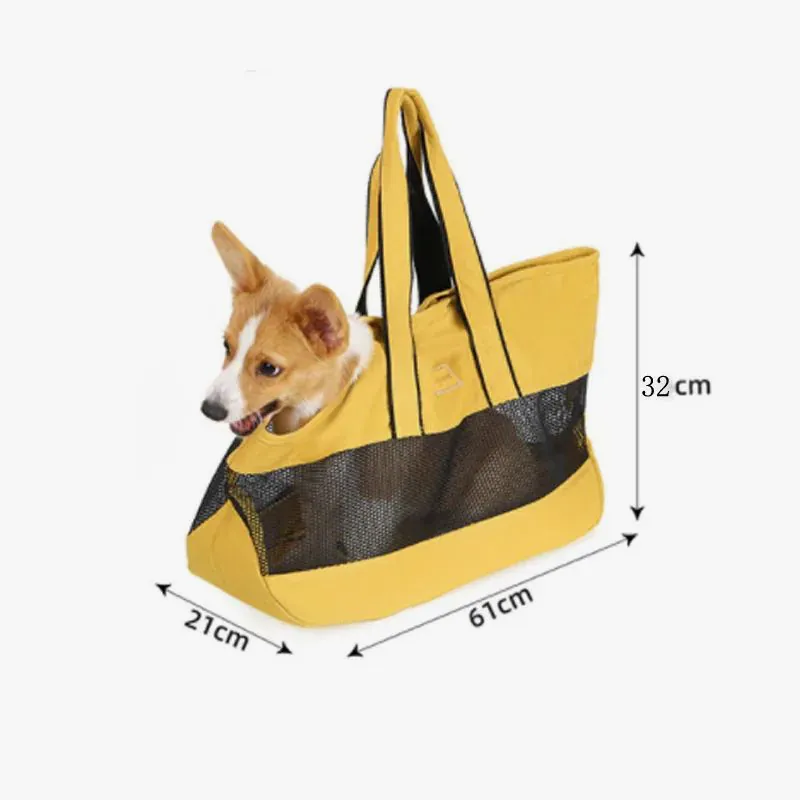 <p style="font-weight: 400;">Votre miaou mérite une vue imprenable sur le monde, c’est exactement ce que ce sac chat lui apporte ! </p> <p style="font-weight: 400;"><span style="font-weight: 400;"> C’est une nouvelle façon de redéfinir vos promenades urbaines tout en créant une expérience sensorielle pour vous deux. Ses matériaux respirants garantissent un confort optimal, tandis que sa silhouette tendance fera tourner les têtes. </span> [cg_accordion title="Matériau"] Polyester + Canevas + Coton PP [/cg_accordion] [cg_accordion title="Avantage"]</p> <ul style="font-weight: 400;"> <li>Ce sac pour chat, au style urbain, permet à votre miaou de profiter pleinement des douces brises et des rayons du soleil en toute sécurité. </li> <li>L’alliance de canevas résistant et de maille aérée offre une légèreté optimale et une circulation d’air parfaite. </li> <li>Une poignée/bretelle renforcée facilite un portage sans fatigue, même pendant les longues excursions. </li> <li>Le système d’attache intérieur anti-évasion offre une double précaution en cas d’urgence. </li> <li>Le coussin amovible apporte une touche de douceur supplémentaire. [/cg_accordion] [custom_combined_shortcode title=" Guide de tailles" id="34282"] [cg_accordion title="Livraison"] La livraison s’effectuera dans un délai de 7 à 28 jours ouvrables dès la validation de votre commande. <span lang="FR"> </span>[/cg_accordion][cg_accordion title="Retour"] Si, pour quelque raison que ce soit, vous n'êtes pas pleinement satisfait, une demande de retour serait possible dans les 14 jours suivant la réception.[/cg_accordion]</li> </ul>