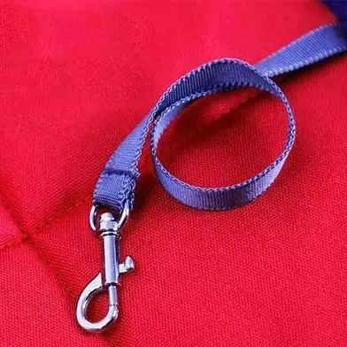 <p style="font-weight: 400;">Emmenez votre canin à l’aventure avec notre sac ventral pour chien en toute sécurité ! </p> <p style="font-weight: 400;"><span style="font-weight: 400;"> Que ce soit pour vos escapades en ville, une virée au marché ou un trajet en bus ou au métro, le design de porte-bébé vous donnera une polyvalence de portage dorsal et lui aidera à devenir le centre de l’attention, attirant l’amour et l’admiration de tous. </span> [cg_accordion title="Matériau"] Coton + Polyester [/cg_accordion] [cg_accordion title="Avantage"]</p> <ul style="font-weight: 400;"> <li>Ce sac à dos pour chien est polyvalent pour être porté sur le ventre </li> <li>Profitant de brises estivales selon design de porte-bébé </li> <li>Combinaison de coton et de polyester est léger qui résistante également aux rayures </li> <li>Fermeture à glissière latérale crée un accès supplémentaire en toute facilité</li> <li>Dos et bretelles rembourrés pour un port confortable [/cg_accordion] [custom_combined_shortcode title=" Guide de tailles" id="34228"] [cg_accordion title="Livraison"] La livraison s’effectuera dans un délai de 7 à 28 jours ouvrables dès la validation de votre commande. <span lang="FR"> </span>[/cg_accordion][cg_accordion title="Retour"] Si, pour quelque raison que ce soit, vous n'êtes pas pleinement satisfait, une demande de retour serait possible dans les 14 jours suivant la réception.[/cg_accordion]</li> </ul>