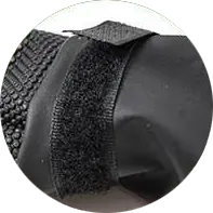 <p style="font-weight: 400;">Ce set de chaussures pour chien imperméables, laisse votre canin explorer le monde en éloignant l’humidité et de la saleté ! </p> <p style="font-weight: 400;"><span style="font-weight: 400;"> Que ce soit pour les promenades dans le quartier, les escapades à la compagne sous la pluie ou les sorties dans intempéries, il donne à votre chien une protection propre, créant son pur bonheur ! </span> [cg_accordion title="Matériau"] Polyester [/cg_accordion] [cg_accordion title="Avantage"]</p> <ul style="font-weight: 400;"> <li>Cet ensemble de chaussures chien aide votre canin à éloigner l’humidité et de la saleté </li> <li>Polyvalent pour les balades dans le quartier, les promenades sous la pluie ou simplement les sorties dans intempéries </li> <li>Fermeture auto-agrippant pour une mise facile </li> <li>Boucles réglables font des ajustements parfaits </li> <li>Design intégré au collier maintient les chaussons en place sans risque de chute </li> <li>Polyester assure une imperméabilité optimale et une respirabilité ultime </li> <li>Texture antidérapant garantit une protection sécurisée [/cg_accordion] [custom_combined_shortcode title=" Guide de tailles" id="36261"] [cg_accordion title="Livraison"] La livraison s’effectuera dans un délai de 7 à 28 jours ouvrables dès la validation de votre commande. <span lang="FR"> </span>[/cg_accordion][cg_accordion title="Retour"] Si, pour quelque raison que ce soit, vous n'êtes pas pleinement satisfait, une demande de retour serait possible dans les 14 jours suivant la réception.[/cg_accordion]</li> </ul>