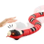 Serpent jouet interactif rouge et noir avec lumière pour des moments ludiques et surprenants.