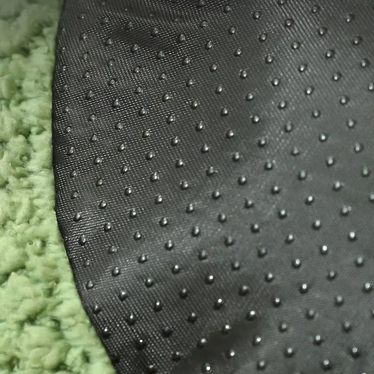 <p style="font-weight: 400;"> Offrez à votre toutou le summum du confort avec notre panier pour chien. </p> <p style="font-weight: 400;"><span style="font-weight: 400;"> Fabriqué avec peluche et rembourrage épais, il crée son espace moelleux que votre miaou se sente comme un roi. Son design chic avec différentes couleurs au choix ajoute une touche sympathique à votre intérieur. </span> [cg_accordion title="Matériau"] Peluche + Coton PP [/cg_accordion] [cg_accordion title="Avantage"]</p> <ul style="font-weight: 400;"> <li>Ce panier pour chien répond à tous les modes de vie canine : repos profond, sieste légère ou sommeil intense </li> <li>Peluche épaisse avec remplissage de coton PP pour un confort ultime et une douceur moelleuse </li> <li>Design élégant ajoute une touche déco chic à votre intérieur </li> <li>Bords épais pour permettre à votre toutou de se reposer confortablement </li> <li>2 tailles et différentes couleurs pour s’adapter aux races petites/moyennes </li> <li>Fond antidérapant pour éviter tout glissement pendant son jeu [/cg_accordion] [custom_combined_shortcode title=" Guide de tailles" id="29733"] [cg_accordion title="Livraison"] Livraison dans un délai de 7 à 28 jours ouvrables dès votre commande validée. <span lang="FR"> </span>[/cg_accordion][cg_accordion title="Retour"] En cas d’insatisfaction, vous avez 14 jours à partir de la réception pour demande un retour. [/cg_accordion]</li> </ul>