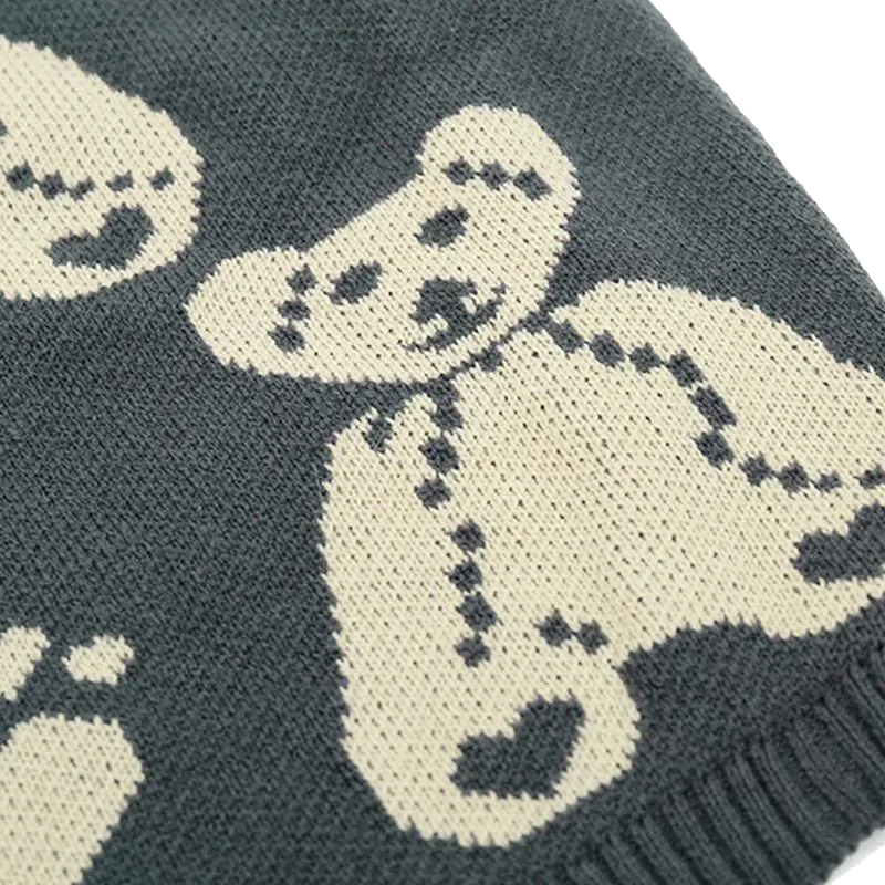<p style="font-weight: 400;">Offrez à votre canin le confort et le style avec ce pull pour chien polyvalent.</p> <p style="font-weight: 400;"><span style="font-weight: 400;"> Que ce soit pour les promenades par temps frais, les détentes à la maison ou simplement pour les séances photo, il sera au centre d’attention, attirant beaucoup d’amour de la part des autres. </span> [cg_accordion title="Matériau"] Laine [/cg_accordion] [cg_accordion title="Avantage"]</p> <ul style="font-weight: 400;"> <li>Ce pull pour chien ajoute une touche de style à votre canin, attirant plein d’attention et d’affection de tous</li> <li>Polyvalent pour les détentes à domicile, les promenades en plein air par temps frais ou les sessions photo à partager sur les réseaux sociaux</li> <li>Laine assure une sensation moelleuse, un confort optimal et une isolation parfaite contre le froid</li> <li>Manches et col élastiques permettent une mise facile et confortable [/cg_accordion] [custom_combined_shortcode title=" Guide de tailles" id="35199"] [cg_accordion title="Livraison"] Livraison dans un délai de 7 à 28 jours ouvrables dès votre commande validée. <span lang="FR"> </span>[/cg_accordion][cg_accordion title="Retour"] En cas d’insatisfaction, vous avez 14 jours à partir de la réception pour demande un retour. [/cg_accordion]</li> </ul>