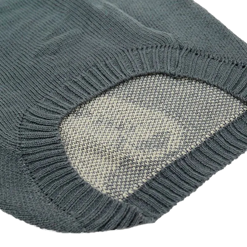 <p style="font-weight: 400;">Offrez à votre canin le confort et le style avec ce pull pour chien polyvalent.</p> <p style="font-weight: 400;"><span style="font-weight: 400;"> Que ce soit pour les promenades par temps frais, les détentes à la maison ou simplement pour les séances photo, il sera au centre d’attention, attirant beaucoup d’amour de la part des autres. </span> [cg_accordion title="Matériau"] Laine [/cg_accordion] [cg_accordion title="Avantage"]</p> <ul style="font-weight: 400;"> <li>Ce pull pour chien ajoute une touche de style à votre canin, attirant plein d’attention et d’affection de tous</li> <li>Polyvalent pour les détentes à domicile, les promenades en plein air par temps frais ou les sessions photo à partager sur les réseaux sociaux</li> <li>Laine assure une sensation moelleuse, un confort optimal et une isolation parfaite contre le froid</li> <li>Manches et col élastiques permettent une mise facile et confortable [/cg_accordion] [custom_combined_shortcode title=" Guide de tailles" id="35199"] [cg_accordion title="Livraison"] Livraison dans un délai de 7 à 28 jours ouvrables dès votre commande validée. <span lang="FR"> </span>[/cg_accordion][cg_accordion title="Retour"] En cas d’insatisfaction, vous avez 14 jours à partir de la réception pour demande un retour. [/cg_accordion]</li> </ul>