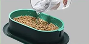 <p style="font-weight: 400;">Ce pot herbe à chat, vous permet d’inviter la nature chez vous !</p> <p style="font-weight: 400;"><span style="font-weight: 400;"> Grâce à la méthode hydroponique, il est idéal pour cultiver des plantes pour votre félin en toute simplicité. Son design à double couche sépare les herbes et l’eau, offrant une plante fraîche et saine et gardant votre intérieur propre et élégant. </span> [cg_accordion title="Matériau"] Plastique ABS [/cg_accordion] [cg_accordion title="Avantage"]</p> <ul style="font-weight: 400;"> <li>Ce pot hydroponique est pratique pour cultiver de l’herbe à chat (graine non incluse)</li> <li>Design à double couche pour une séparation optimale entre les plantes et l’eau, facilitant l’entretien quotidien</li> <li>Cultivation propre sans terre ni saleté [/cg_accordion] [custom_combined_shortcode title=" Guide de tailles" id="37101"] [cg_accordion title="Livraison"] La livraison s’effectuera dans un délai de 7 à 28 jours ouvrables dès la validation de votre commande. <span lang="FR"> </span>[/cg_accordion][cg_accordion title="Retour"] Si, pour quelque raison que ce soit, vous n'êtes pas pleinement satisfait, une demande de retour serait possible dans les 14 jours suivant la réception.[/cg_accordion]</li> </ul>