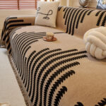 Housse de Protection Canapé Anti-Griffure Chat en Chenille – Style Forêt Abstrait beige noir