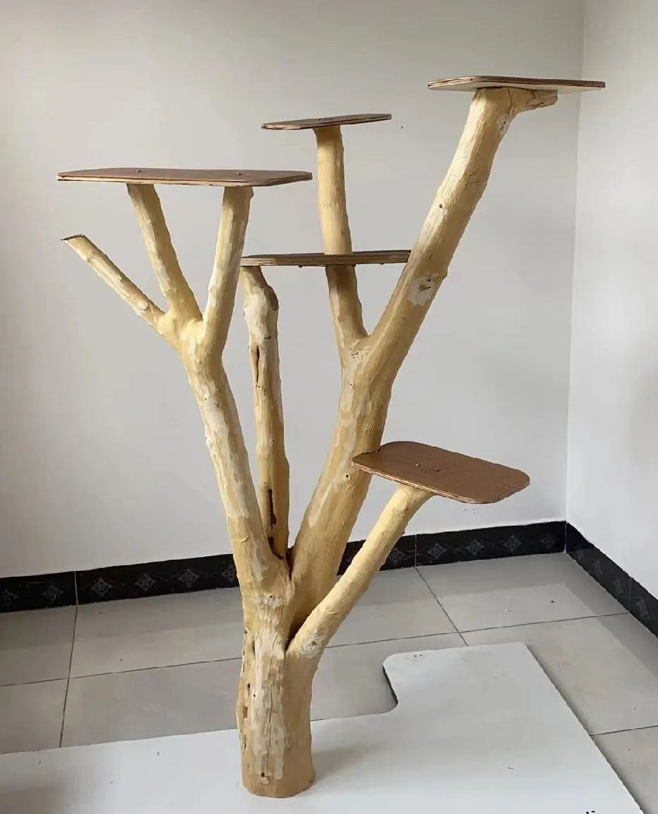 Fabriquer un Arbre à Chat en Bois Naturel : Guide Complet DIY Installation et fixation des plateformes en bois sur les branches d'un arbre à chat DIY