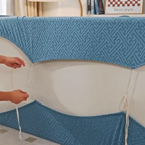 Renforcé par des bandes élastiques, s’adapte à toutes les formes de canapé.