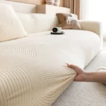 ajustement-parfait-housse-canape-extensible Ajustement parfait de la Housse Canapé Jacquard Spirale crème sur canapé