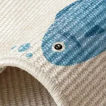 Gros plan sur la bordure cousue du griffoir chat en sisal